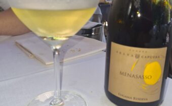 Menasasso 2019, vinárstvo Selva Capuzza, Taliansko